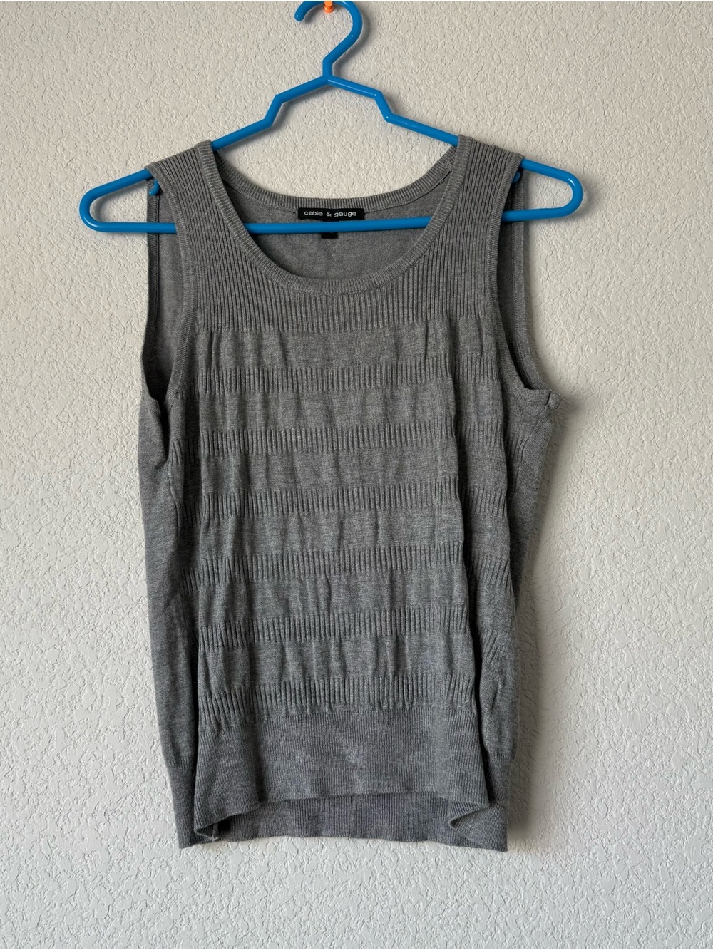 Cable & Gauge Gray Ribbed Knit Tank Top